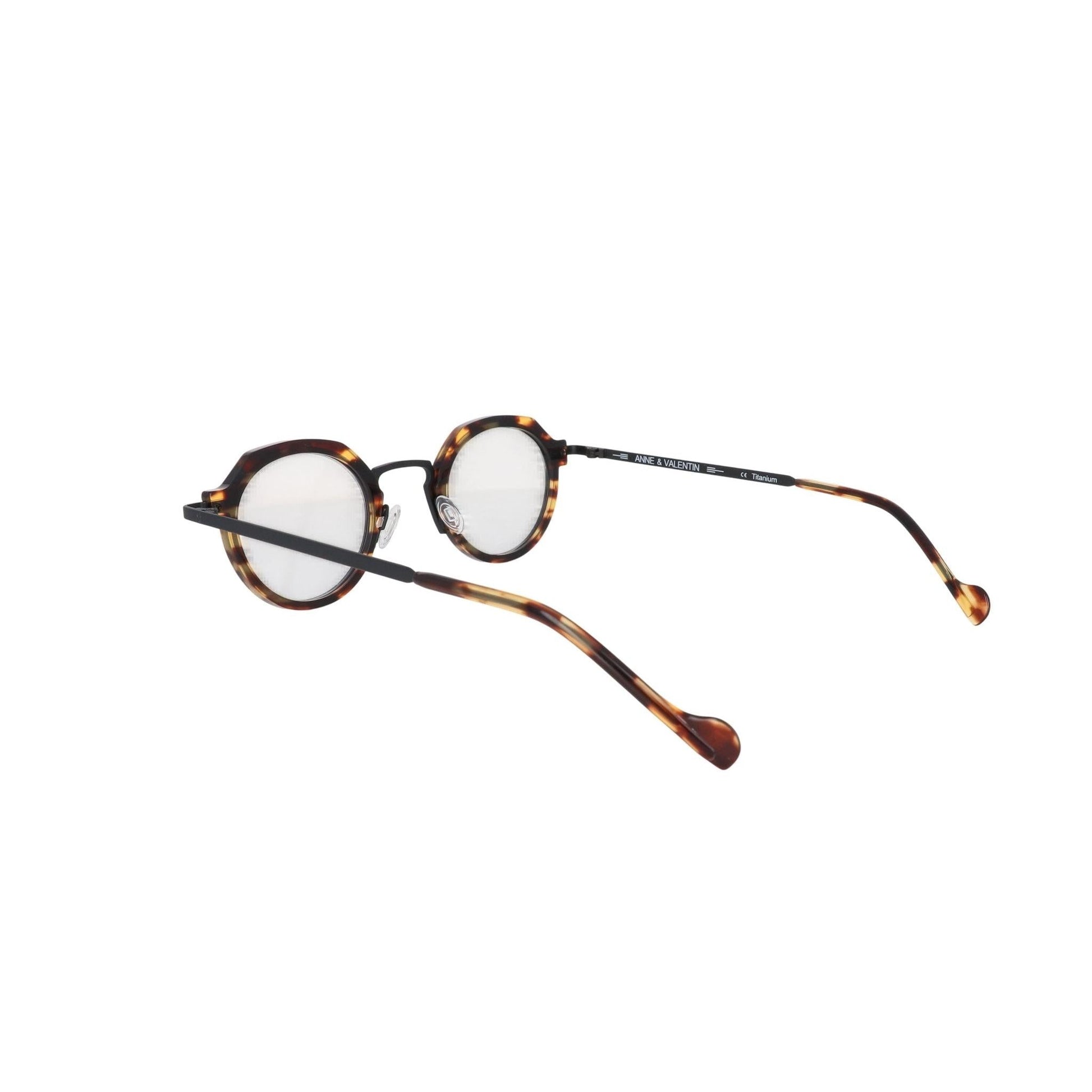 ANNE & VALENTIN AV M2 - Jorge Oculista